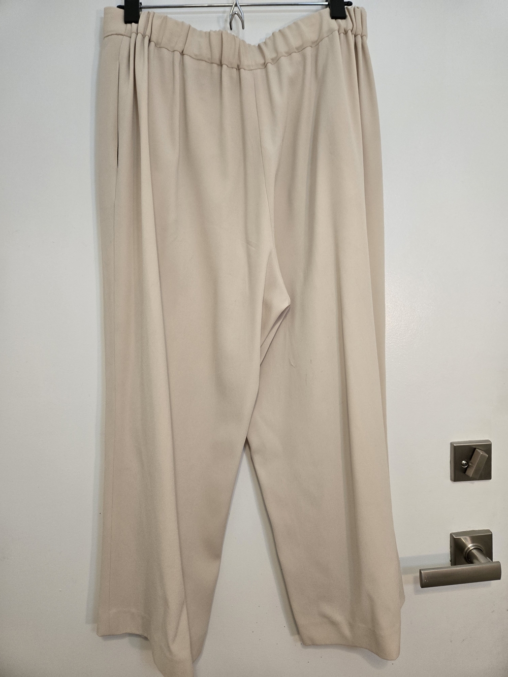 Aritzia Babaton Cream High-Rise Wide Leg Pants with Side Button Detail - Picture 2 of 9